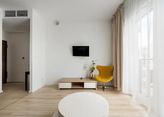 Comfort 939 By Bookinghost * Warszawa